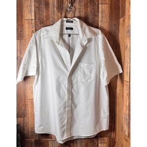 IZOD Mens XL White Short Sleeve Button Down Shirt Oxford Easy Care‎